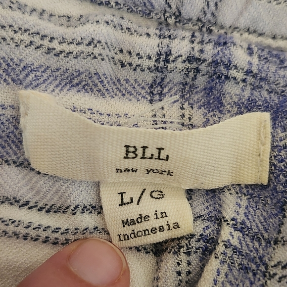 BLL NEW YORK Blue and White Plaid Button Down Long Sleeve Soft Size Large - Picture 6 of 7